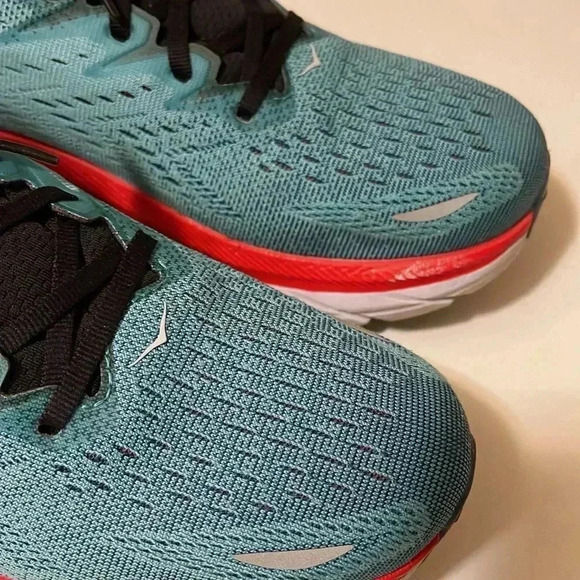 Clifton 8 Running shoes are soft and extremely comfy - Picture 8 of 14